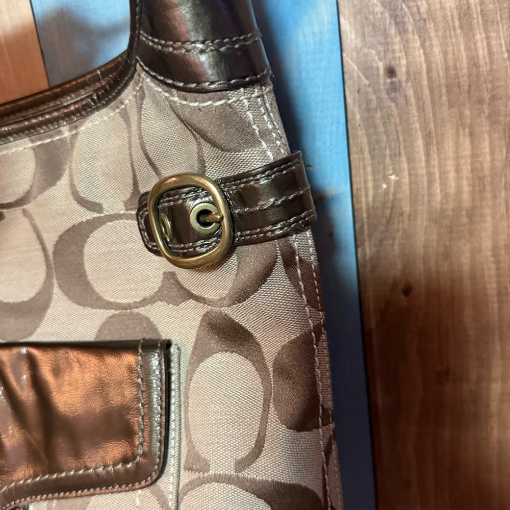 Coach Bleecker Signature Stitched Khaki Bronze Hobo Bag Rare, Gorgeous & Classic - Picture 5 of 12
